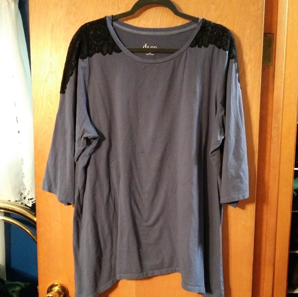 Blue d & co. Lace shoulder blouse 2xl
